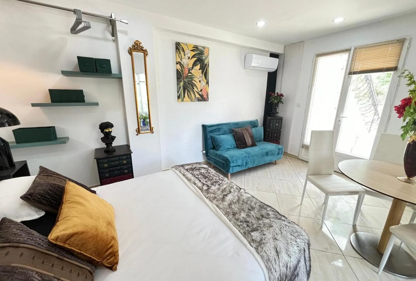 Riviera Apartment Saint-Raphael